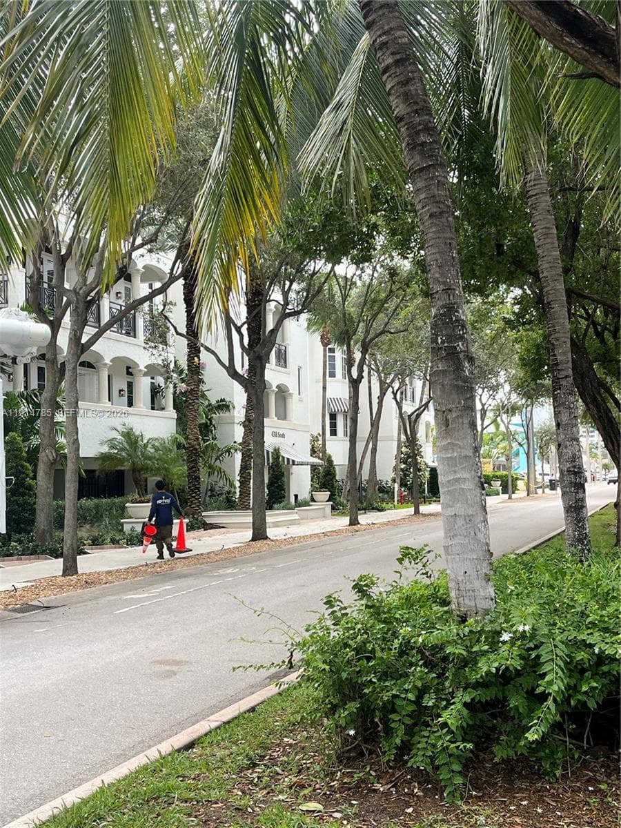 Maybury Mansions Condo · #F109 in Fort Lauderdale - Photo 19