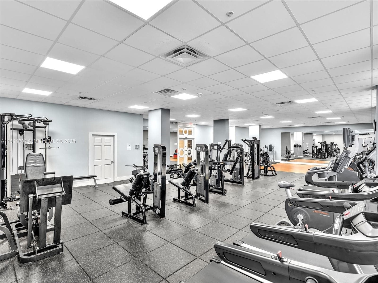 PARKER PLAZA CONDO · #2024 in Hallandale Beach - Photo 46