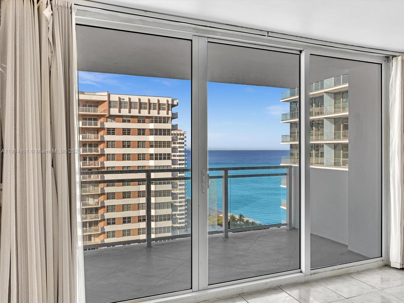 PARKER PLAZA CONDO · #2024 in Hallandale Beach - Photo 16