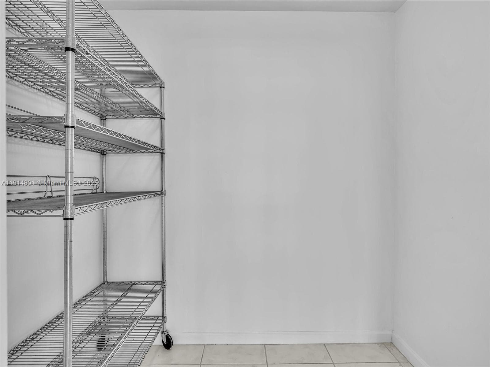 PARKER PLAZA CONDO · #2024 in Hallandale Beach - Photo 34