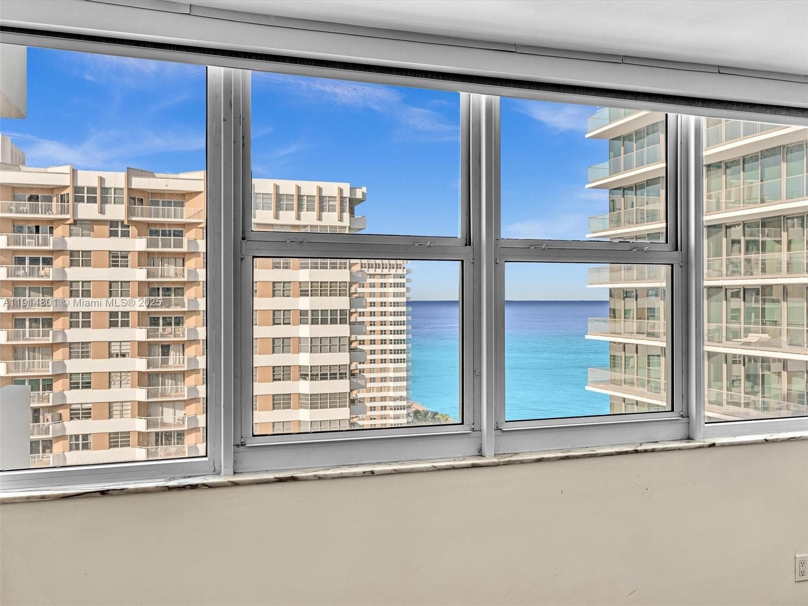 PARKER PLAZA CONDO · #2024 in Hallandale Beach - Photo 29