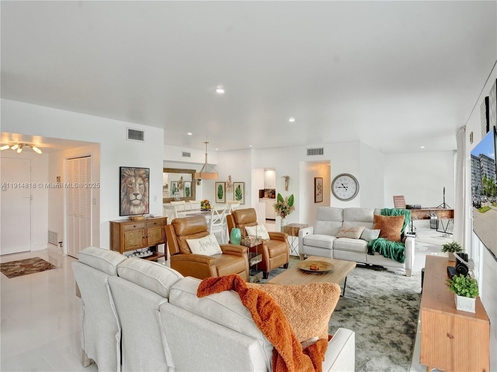 Hillcrest · #1204 in Hollywood - Photo 6