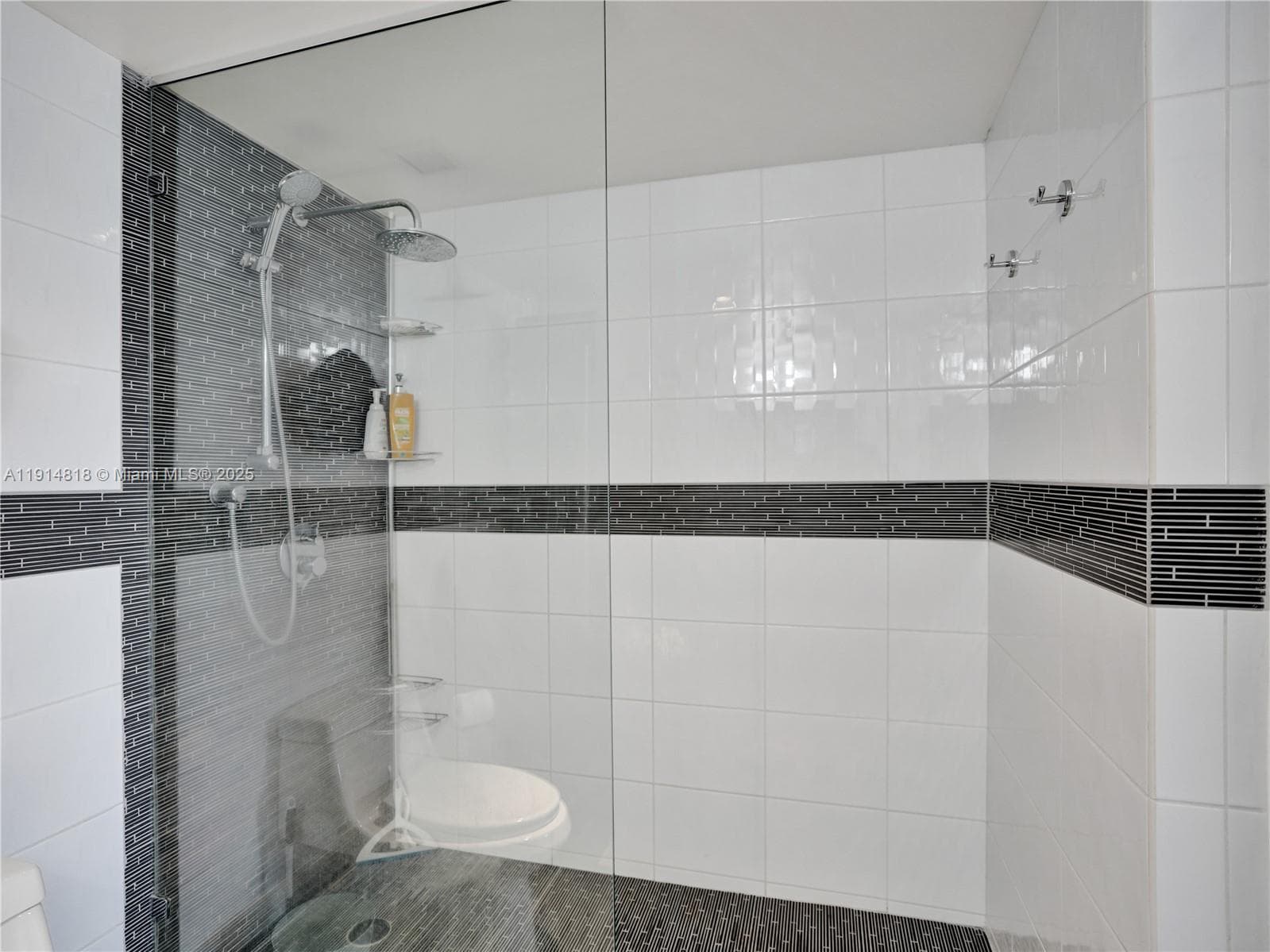 Hillcrest · #1204 in Hollywood - Photo 26