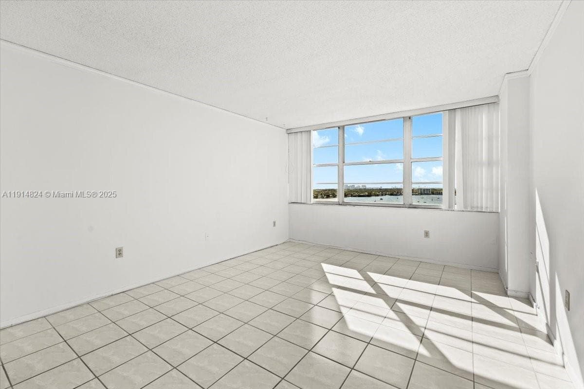 DEL PRADO · #1603 in Aventura - Photo 12