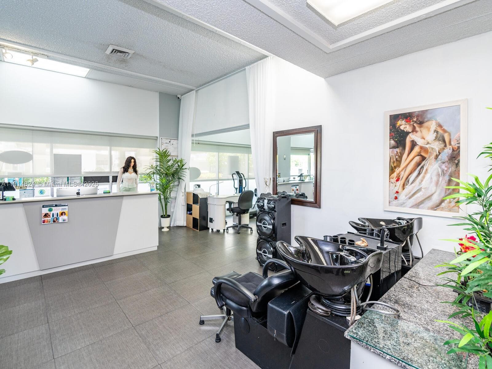 Hair salon
