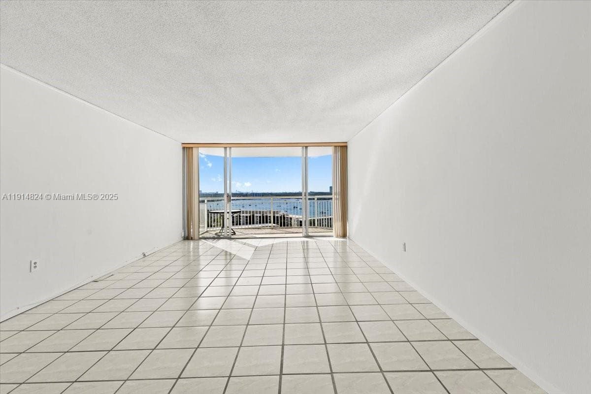 DEL PRADO · #1603 in Aventura - Photo 5