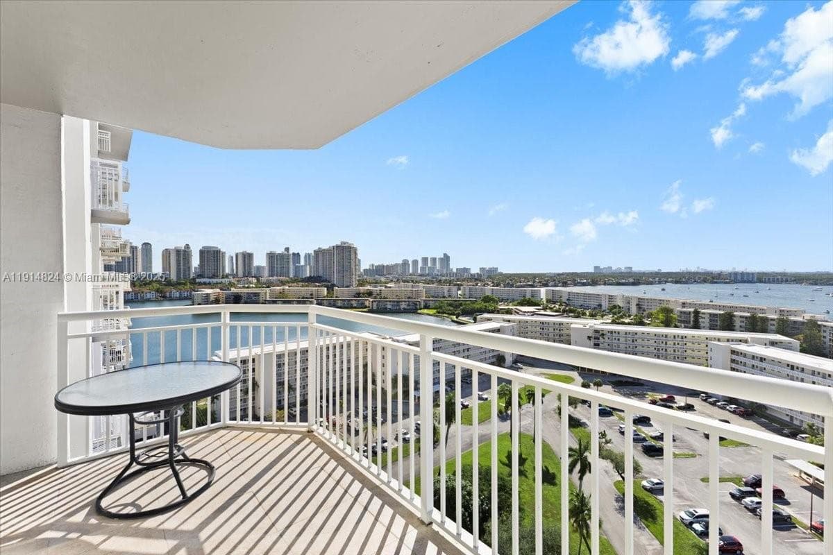 DEL PRADO · #1603 in Aventura - Photo 19