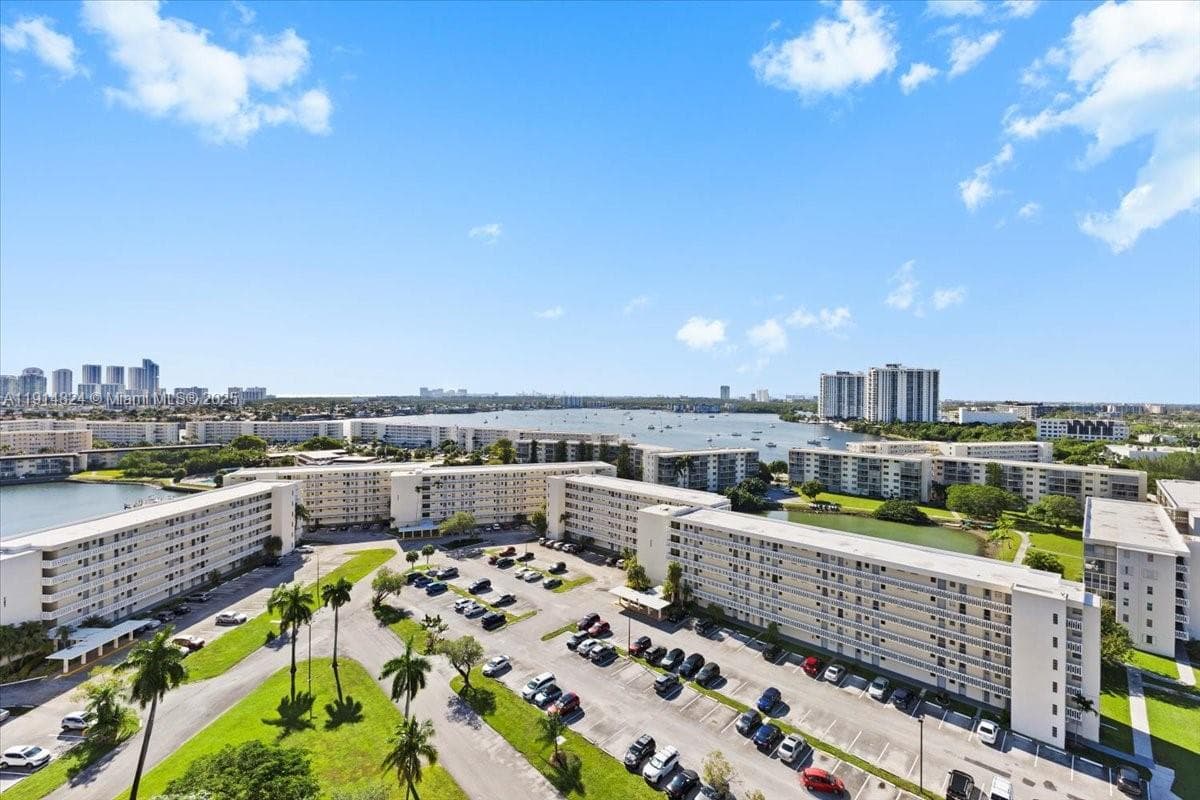 DEL PRADO · #1603 in Aventura - Photo 21