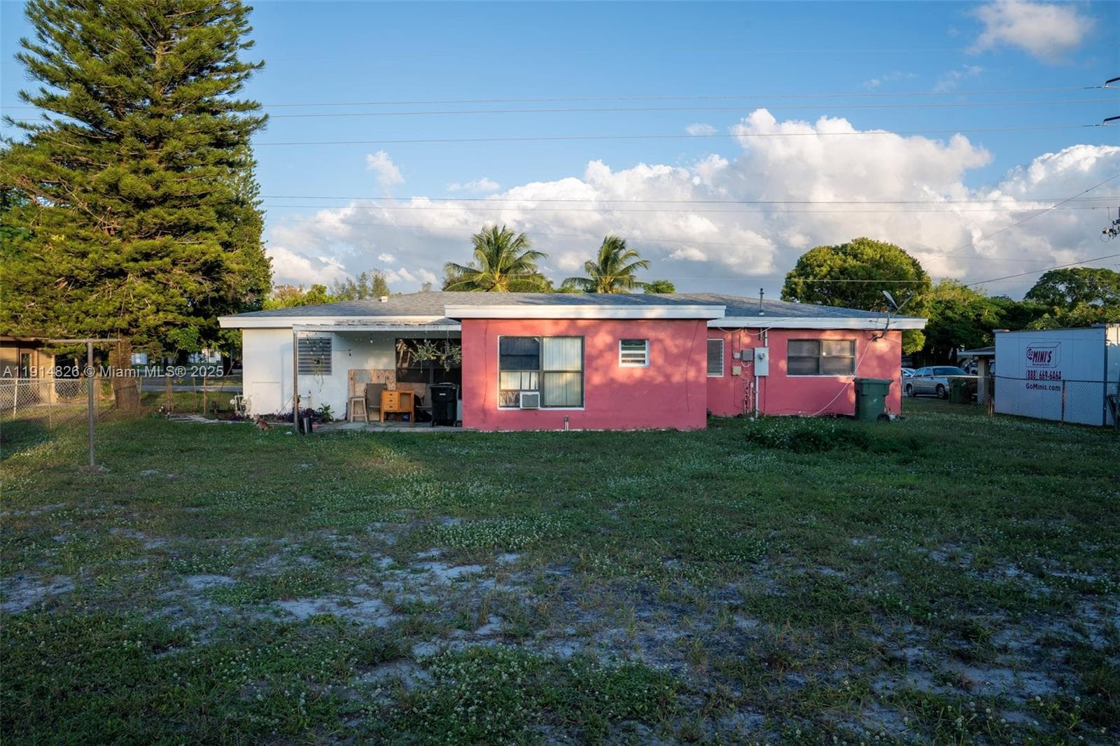 1021 SW 31st Ave photo 13
