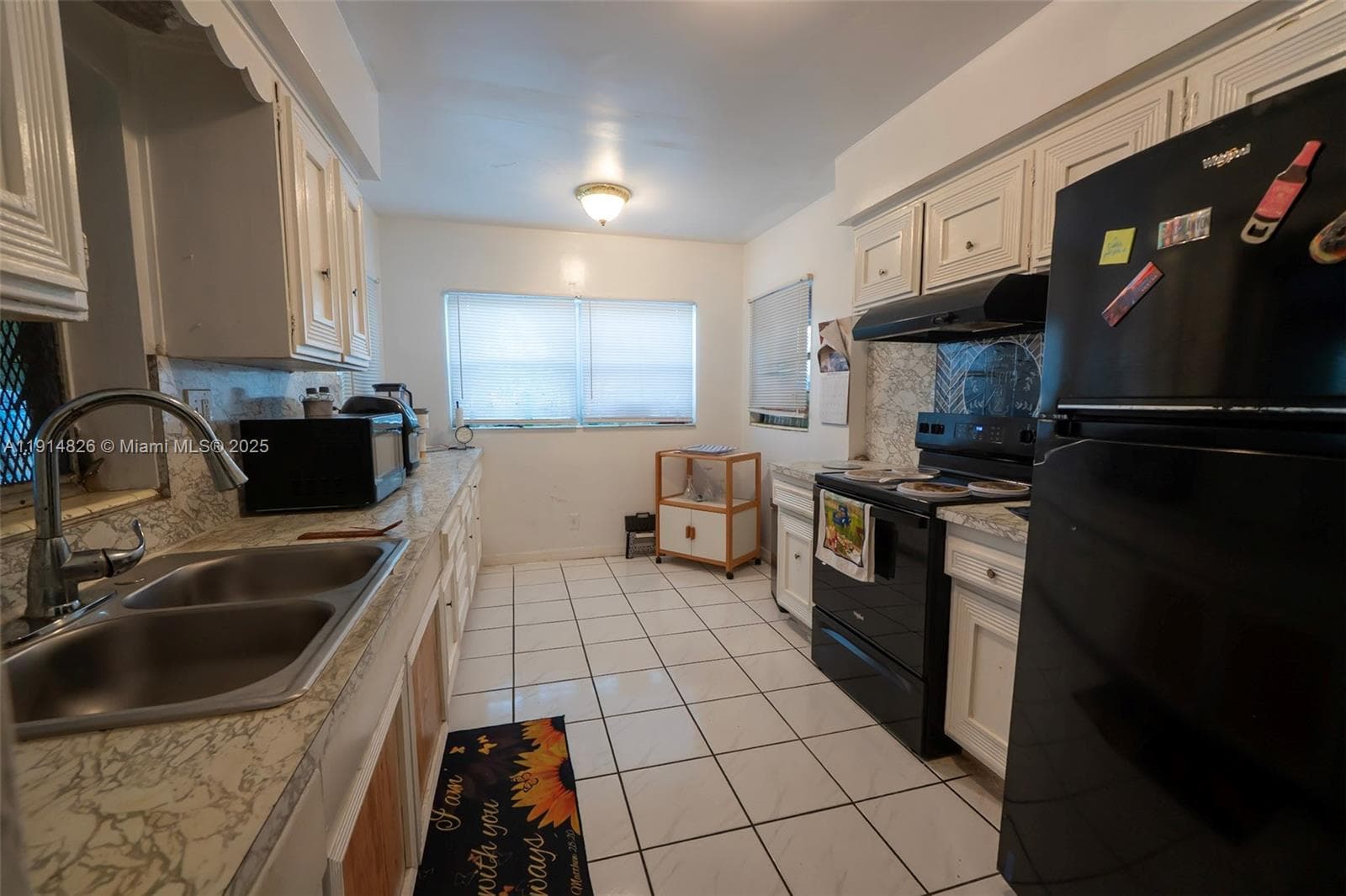 1021 SW 31st Ave photo 4