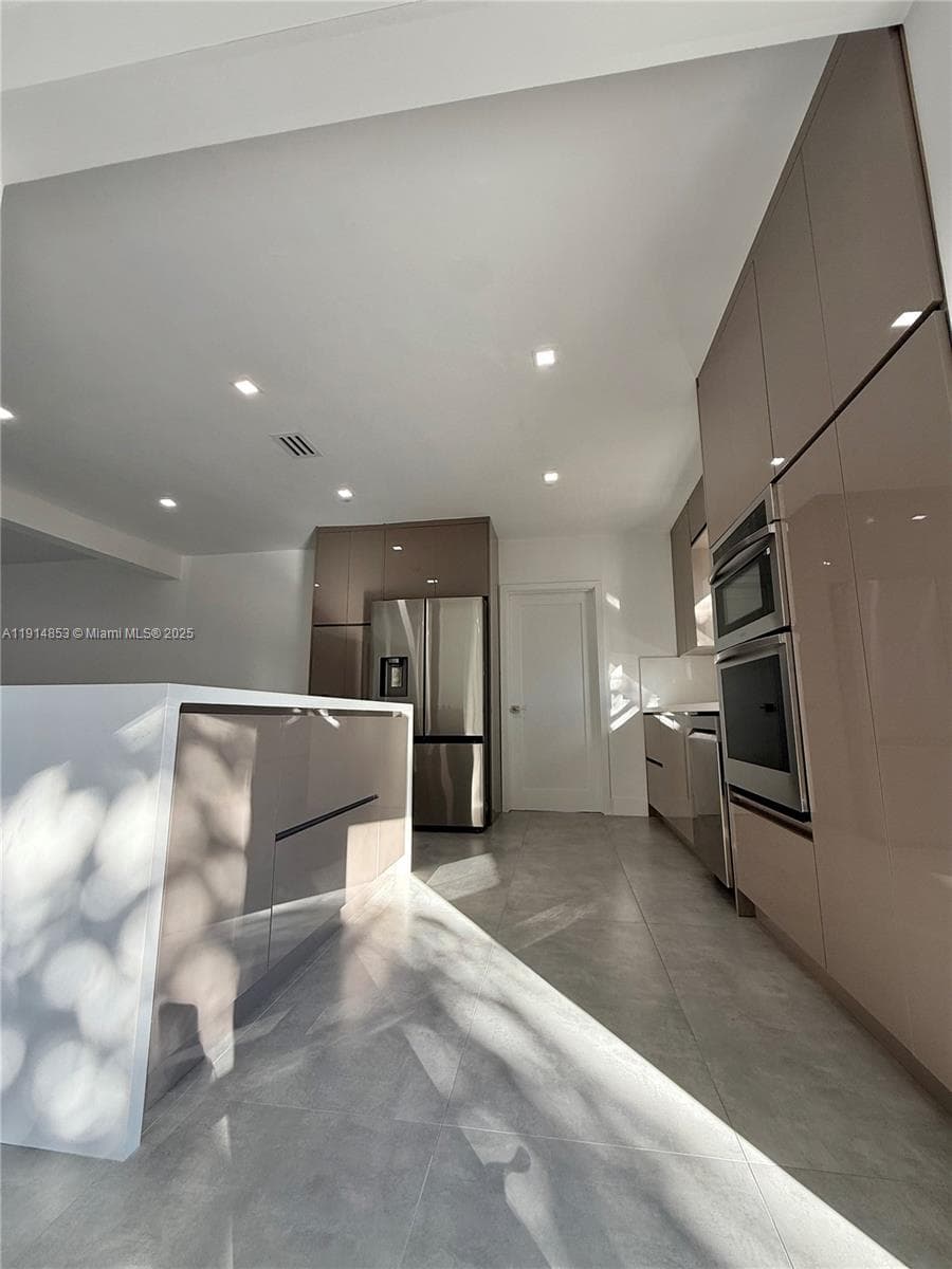 12615 N Miami Ave #12615 photo 16
