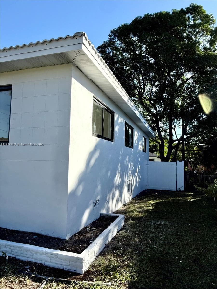 12615 N Miami Ave #12615 photo 3
