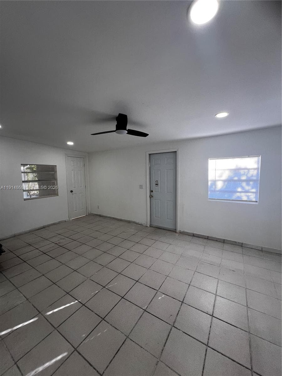 3820 SW 16th St photo 20