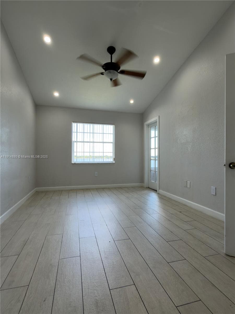 LAKEVIEW CLUB CONDO · #304 in Oakland Park - Photo 12