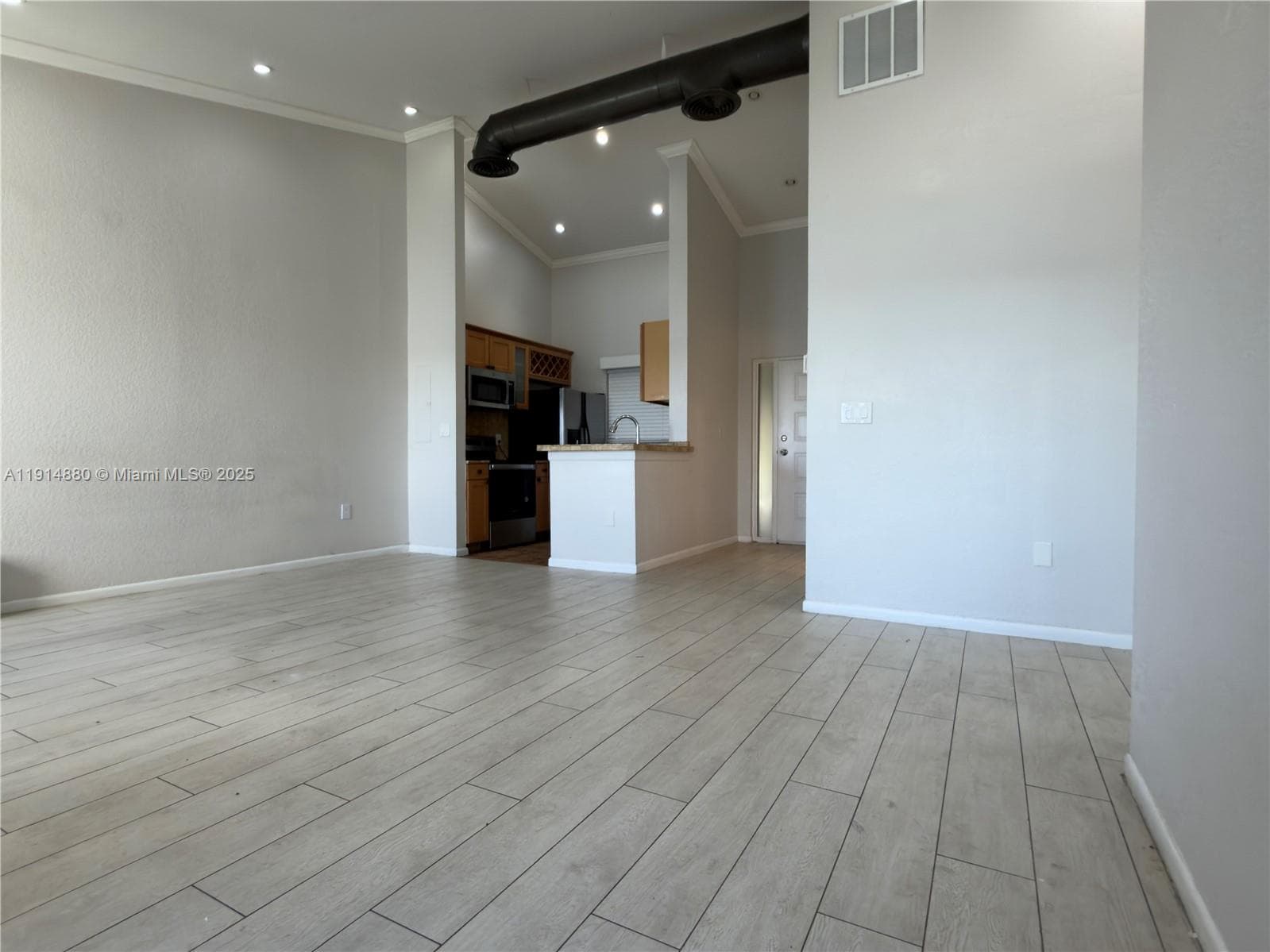 LAKEVIEW CLUB CONDO · #304 in Oakland Park - Photo 5
