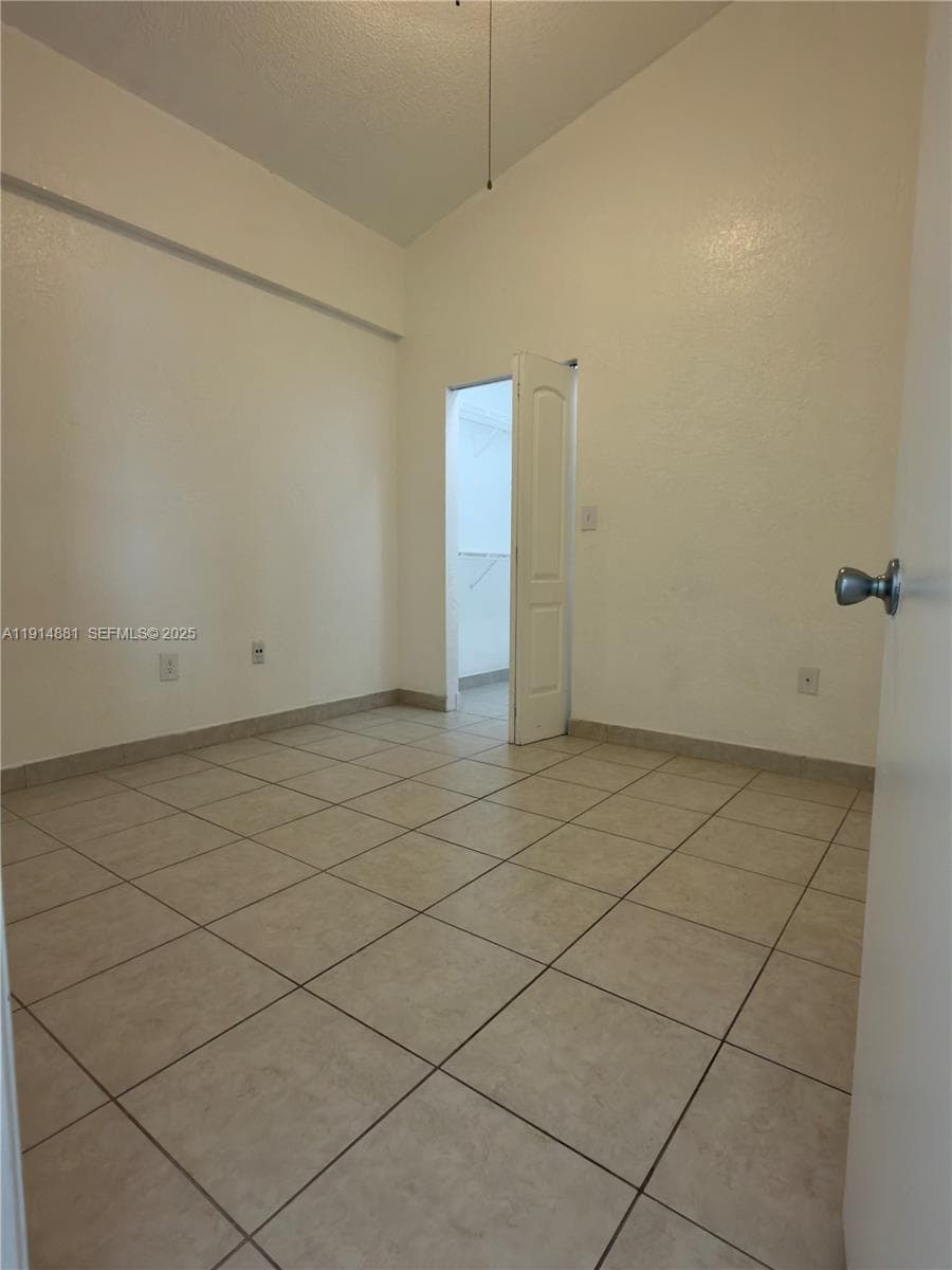 LAKEVIEW CLUB CONDO · #304 in Oakland Park - Photo 5