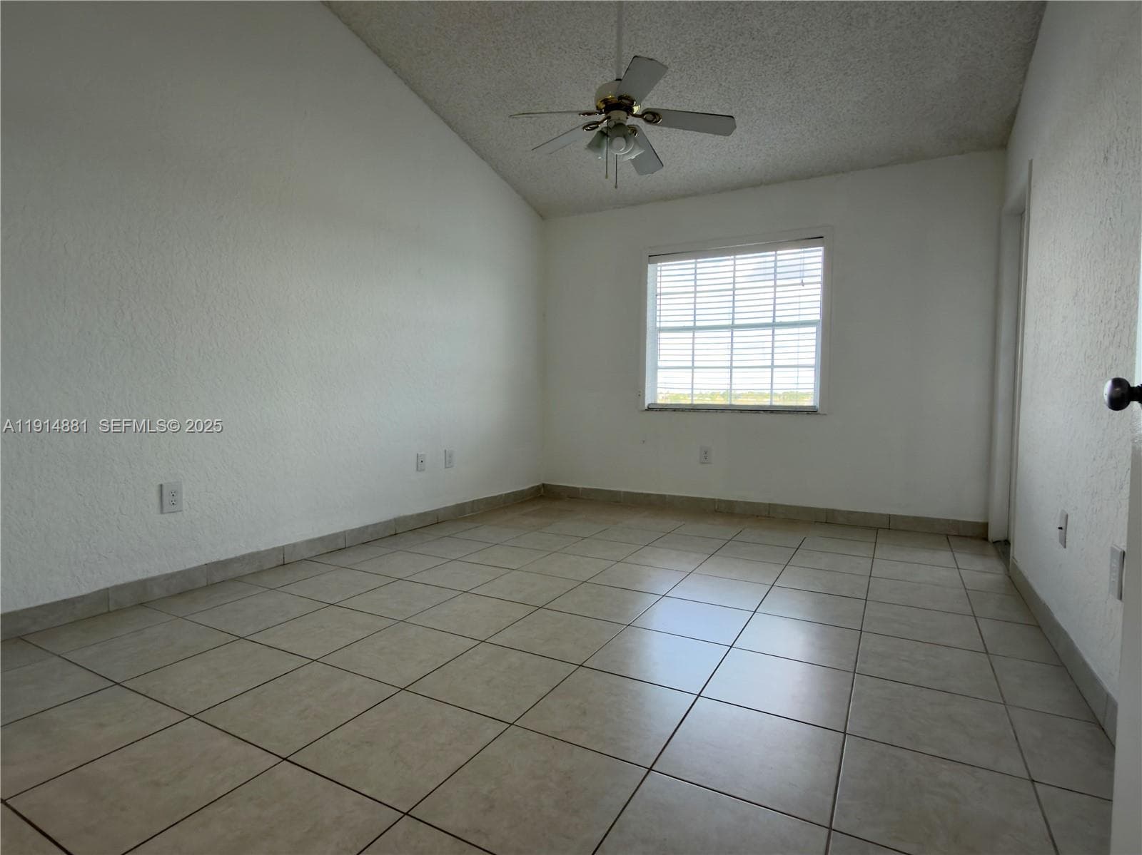 LAKEVIEW CLUB CONDO · #304 in Oakland Park - Photo 9