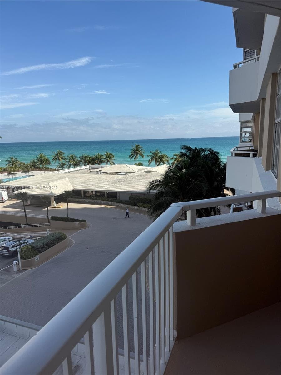 HEMISPHERES CONDO · #5B in Hallandale Beach - Photo 3