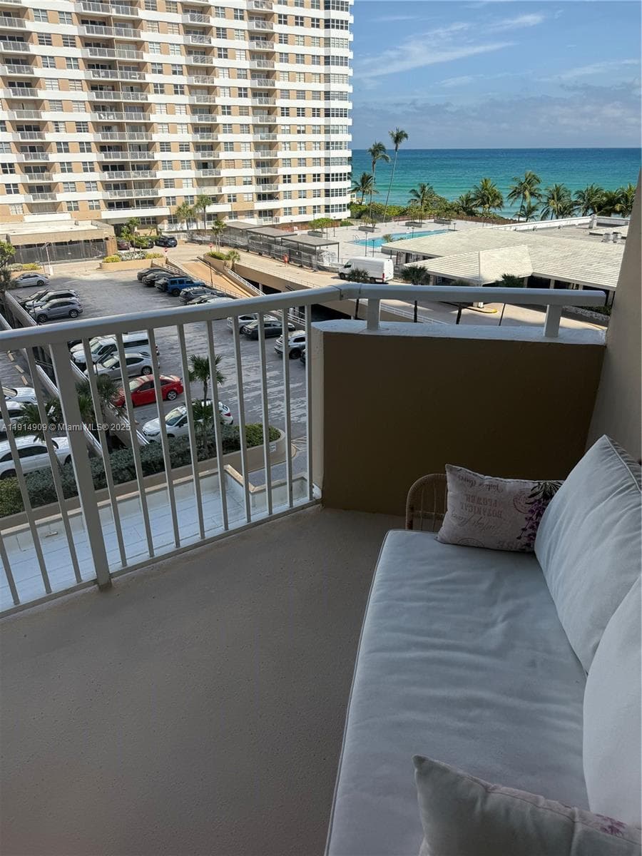 HEMISPHERES CONDO · #5B in Hallandale Beach - Photo 4