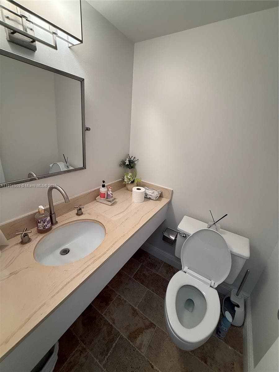 HEMISPHERES CONDO · #5B in Hallandale Beach - Photo 8