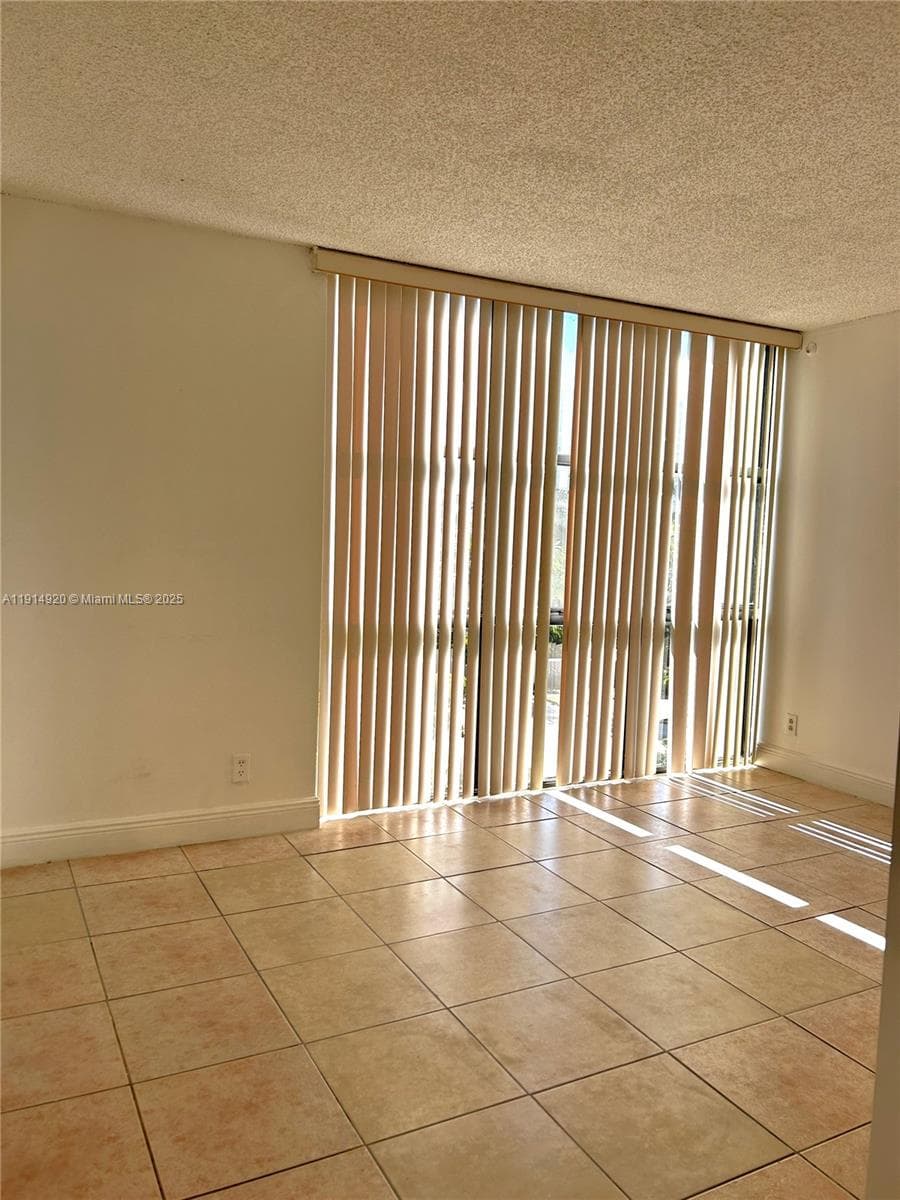PLAZA OF AMERICAS CONDO P · #511 in Sunny Isles Beach - Photo 22