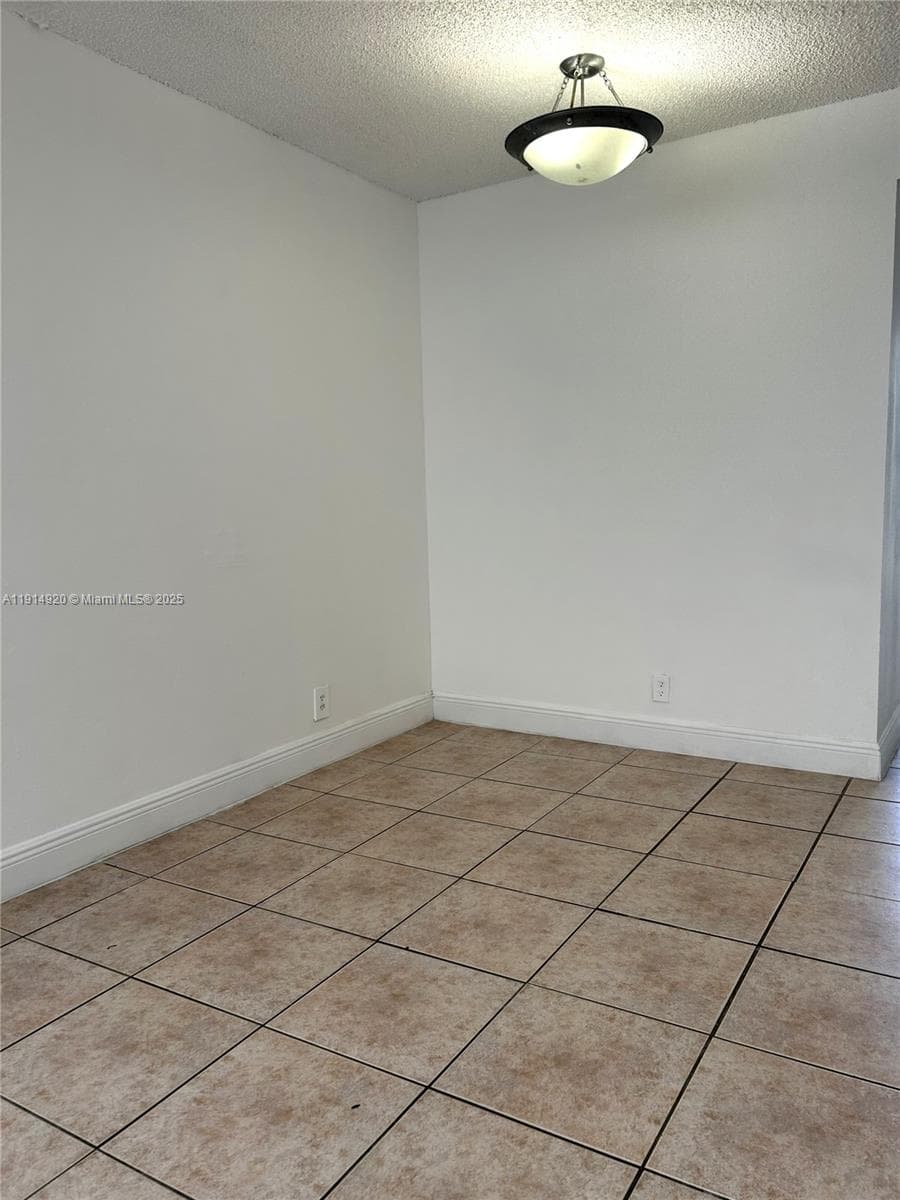 PLAZA OF AMERICAS CONDO P · #511 in Sunny Isles Beach - Photo 15