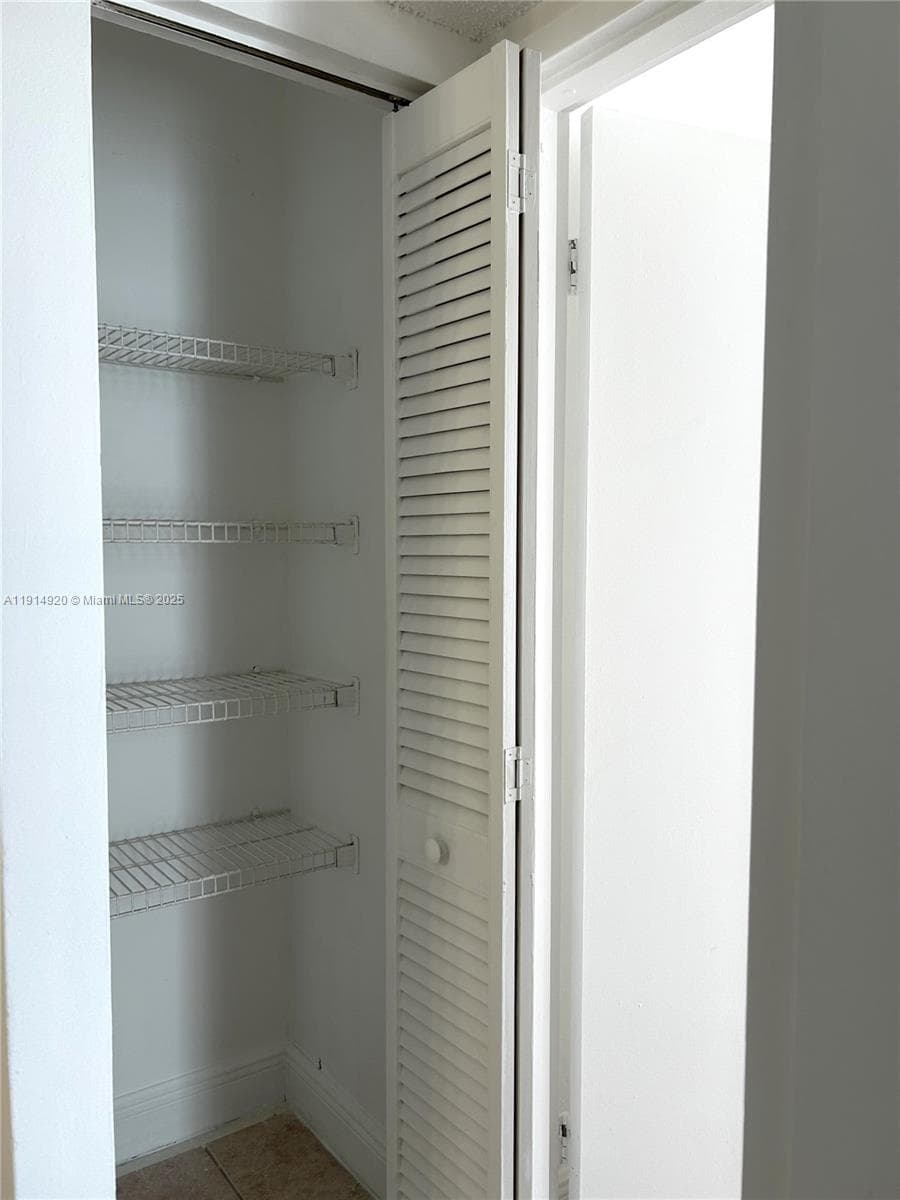 PLAZA OF AMERICAS CONDO P · #511 in Sunny Isles Beach - Photo 31