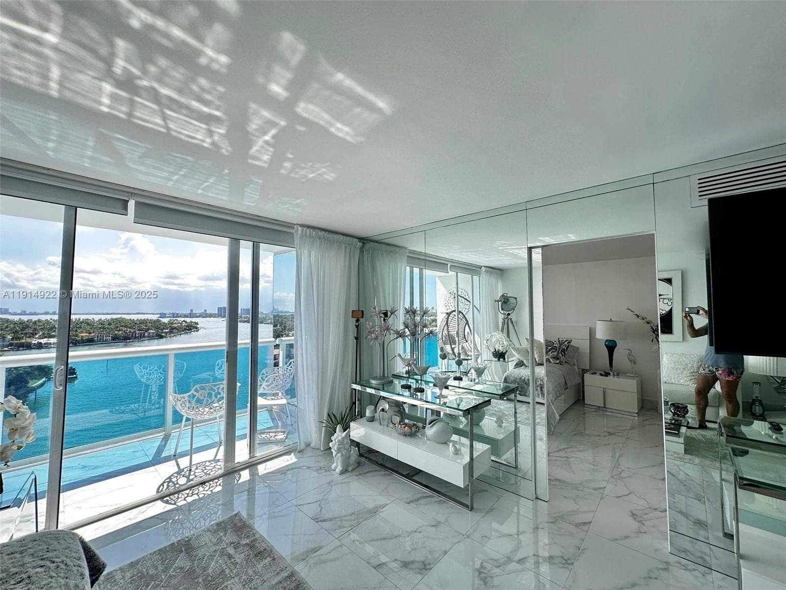 AQUASOL CONDO · #14M in Miami Beach - Photo 23