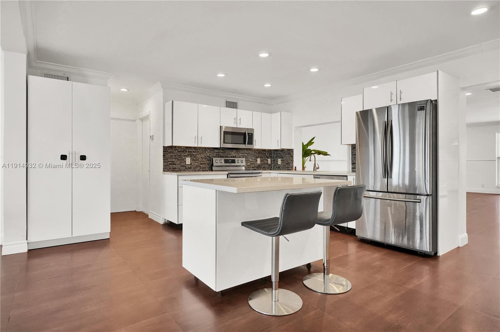 4721 W Park Rd #. photo 9