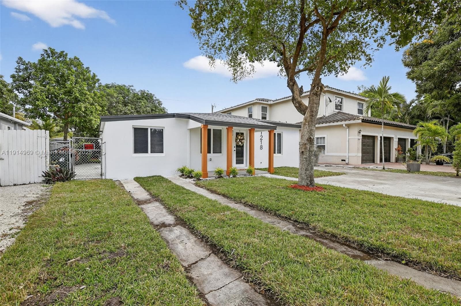 1218 NW 2nd Ave photo 6