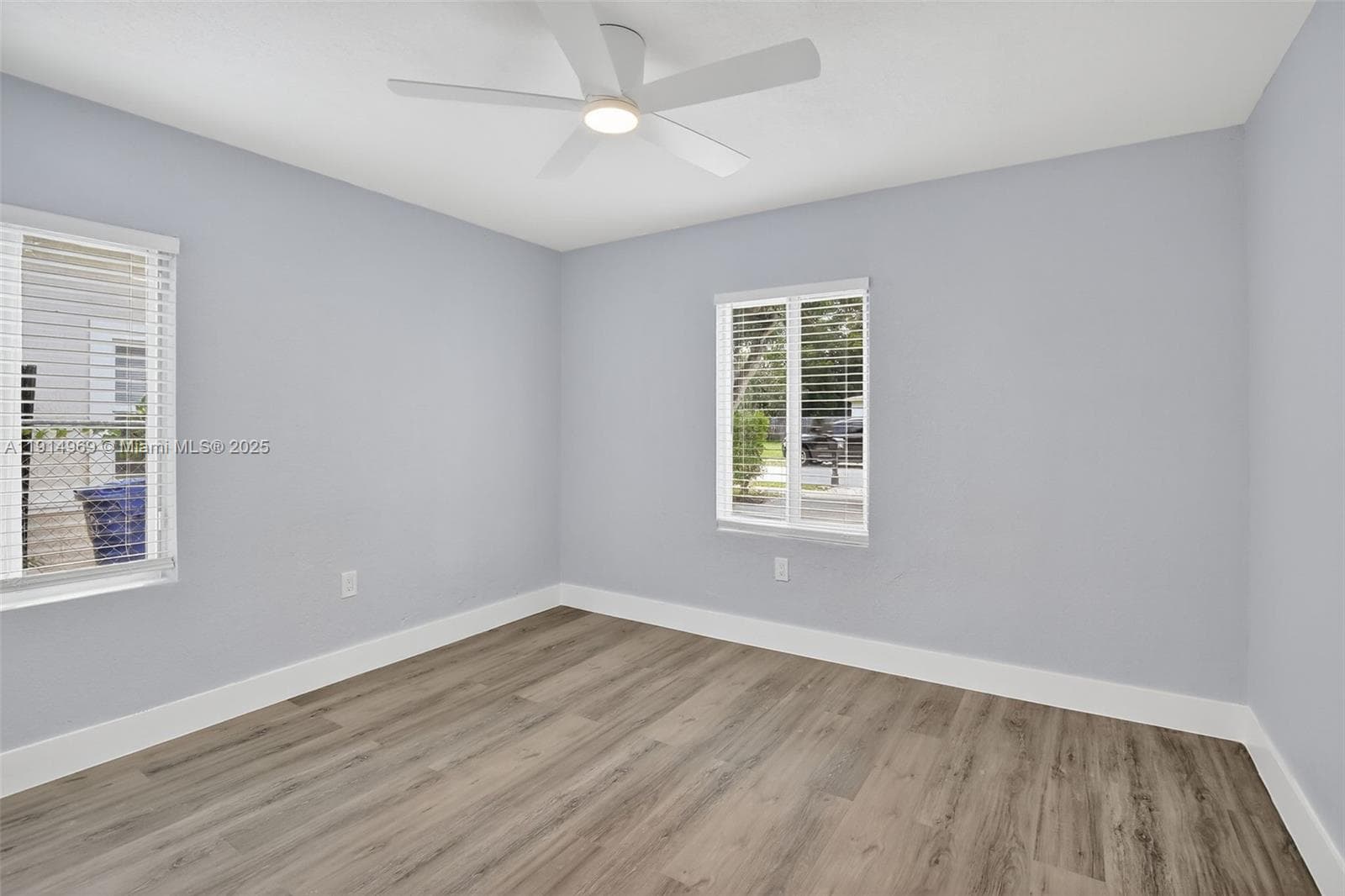 1218 NW 2nd Ave photo 33