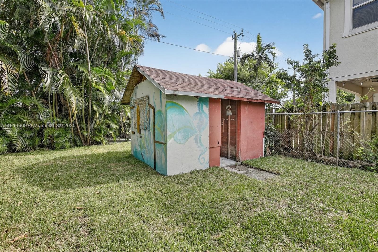 1218 NW 2nd Ave photo 40