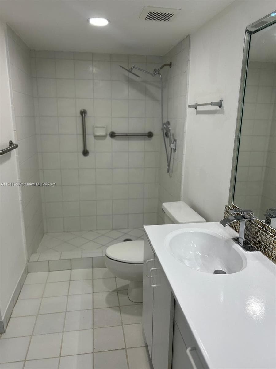 PARC CENTRAL AVENTURA SOU · #911 in Aventura - Photo 23