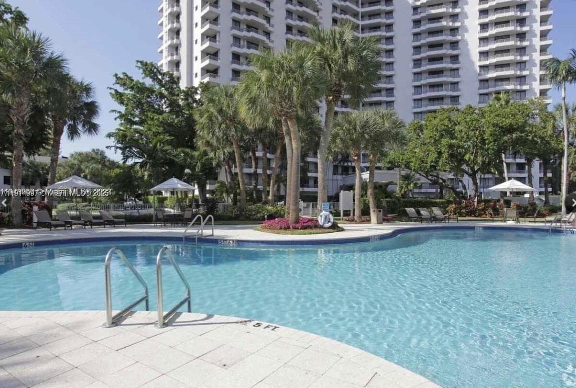 PARC CENTRAL AVENTURA SOU · #911 in Aventura - Photo 2