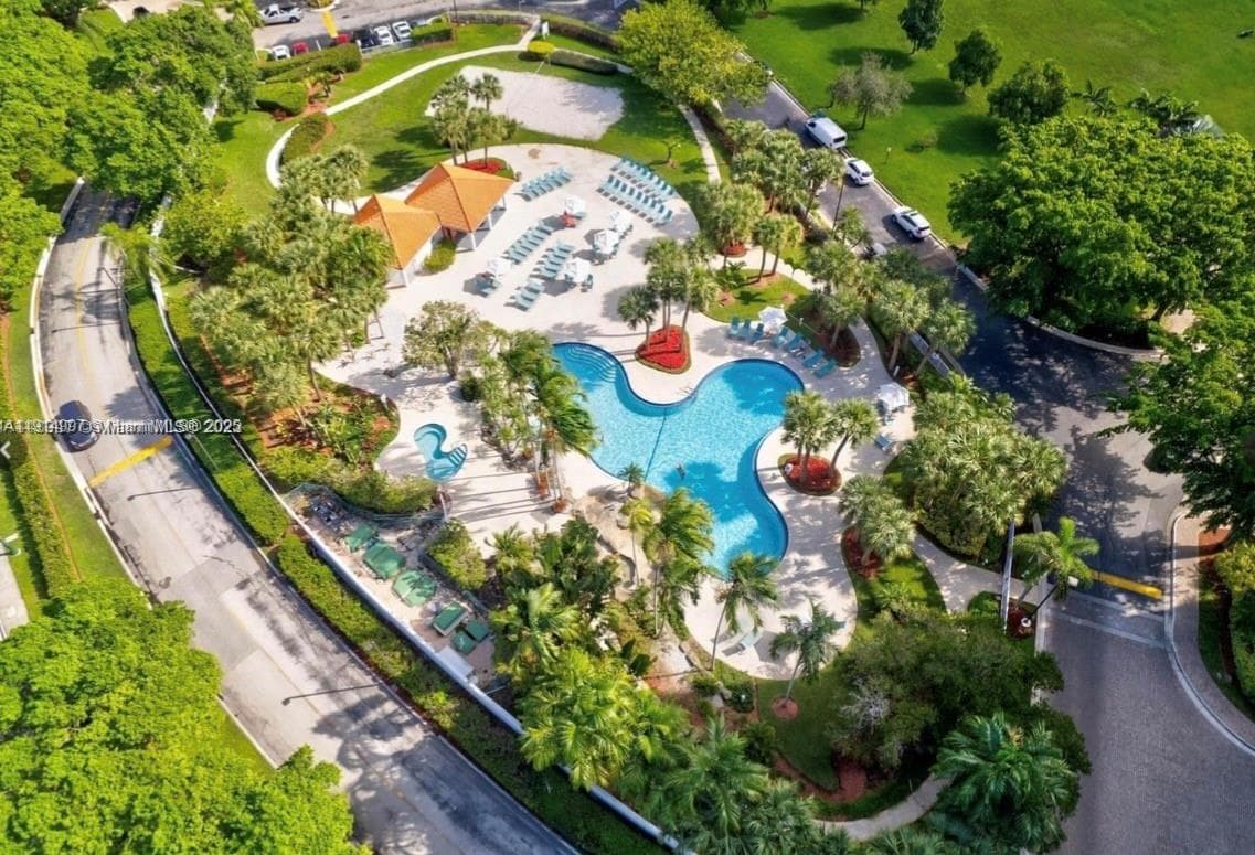 PARC CENTRAL AVENTURA SOU · #911 in Aventura - Photo 6