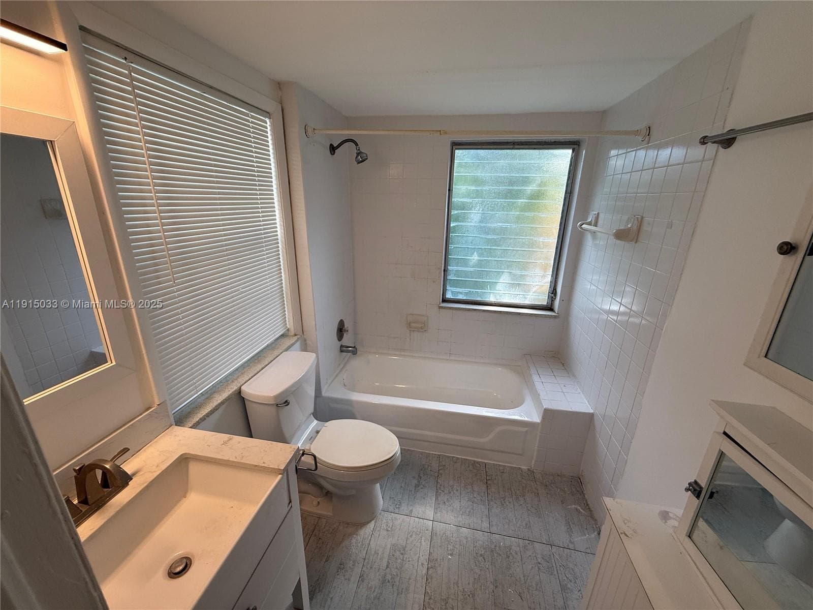 5820 Arthur St #back photo 6