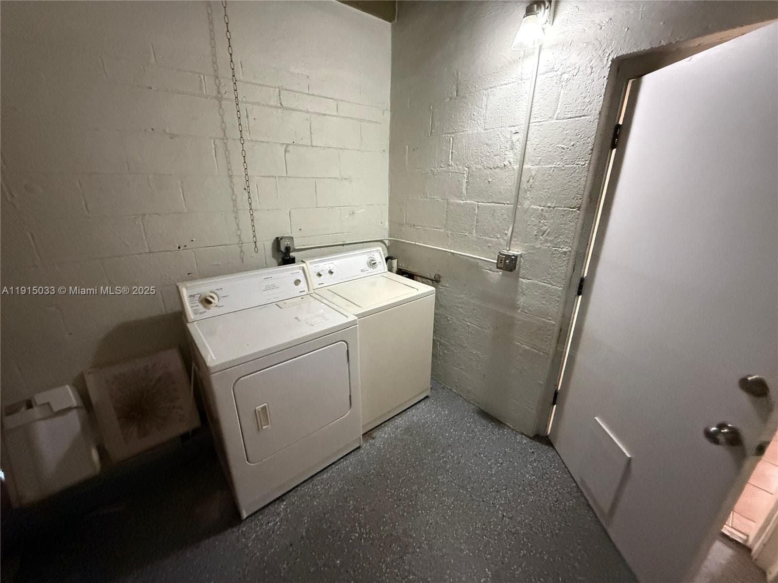 5820 Arthur St #back photo 13