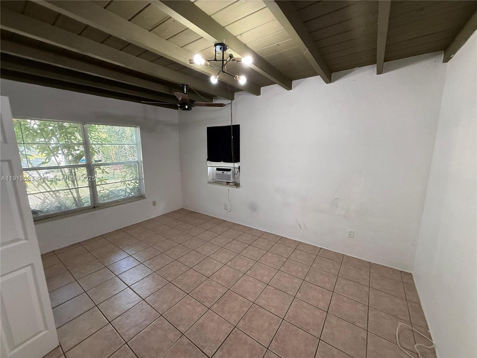 5820 Arthur St #back photo 7