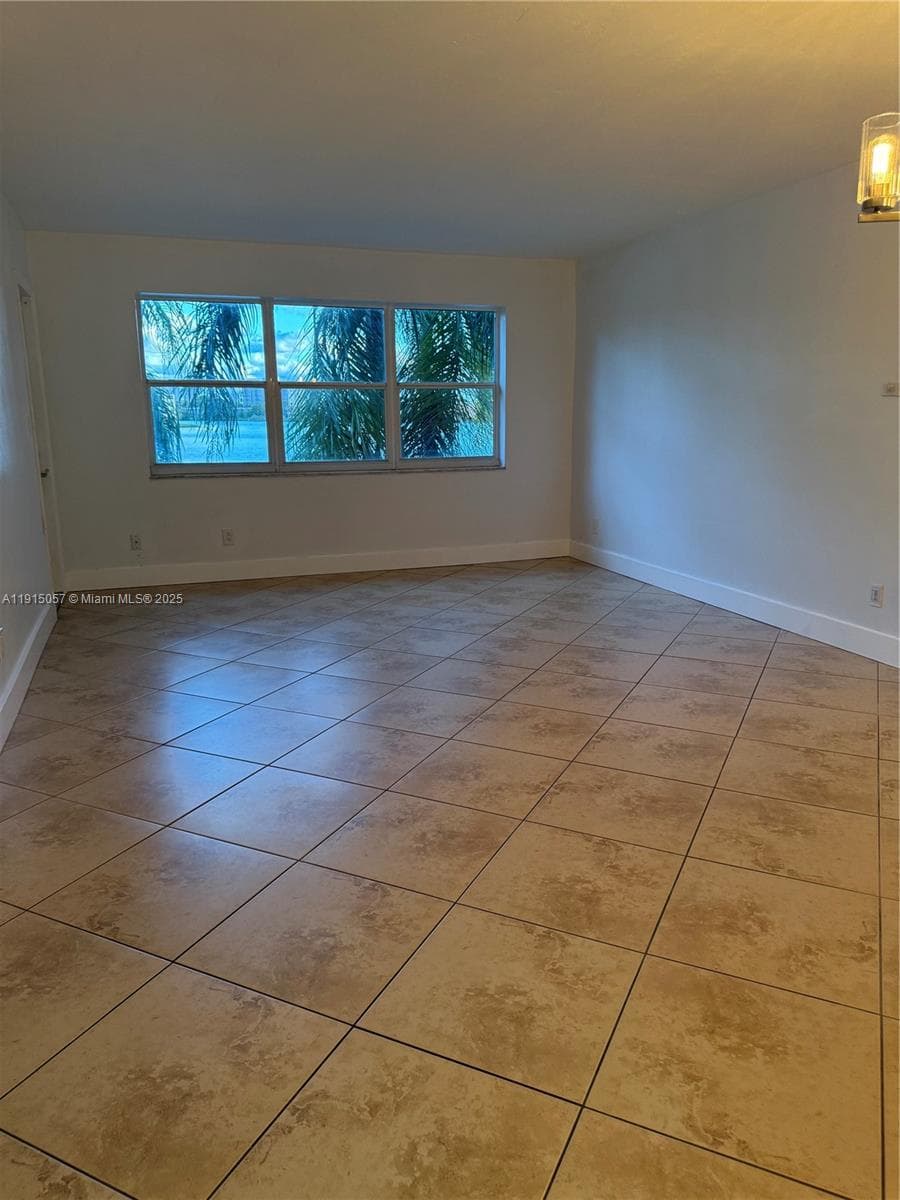 18901 Ne 14th · #204 in Miami - Photo 9