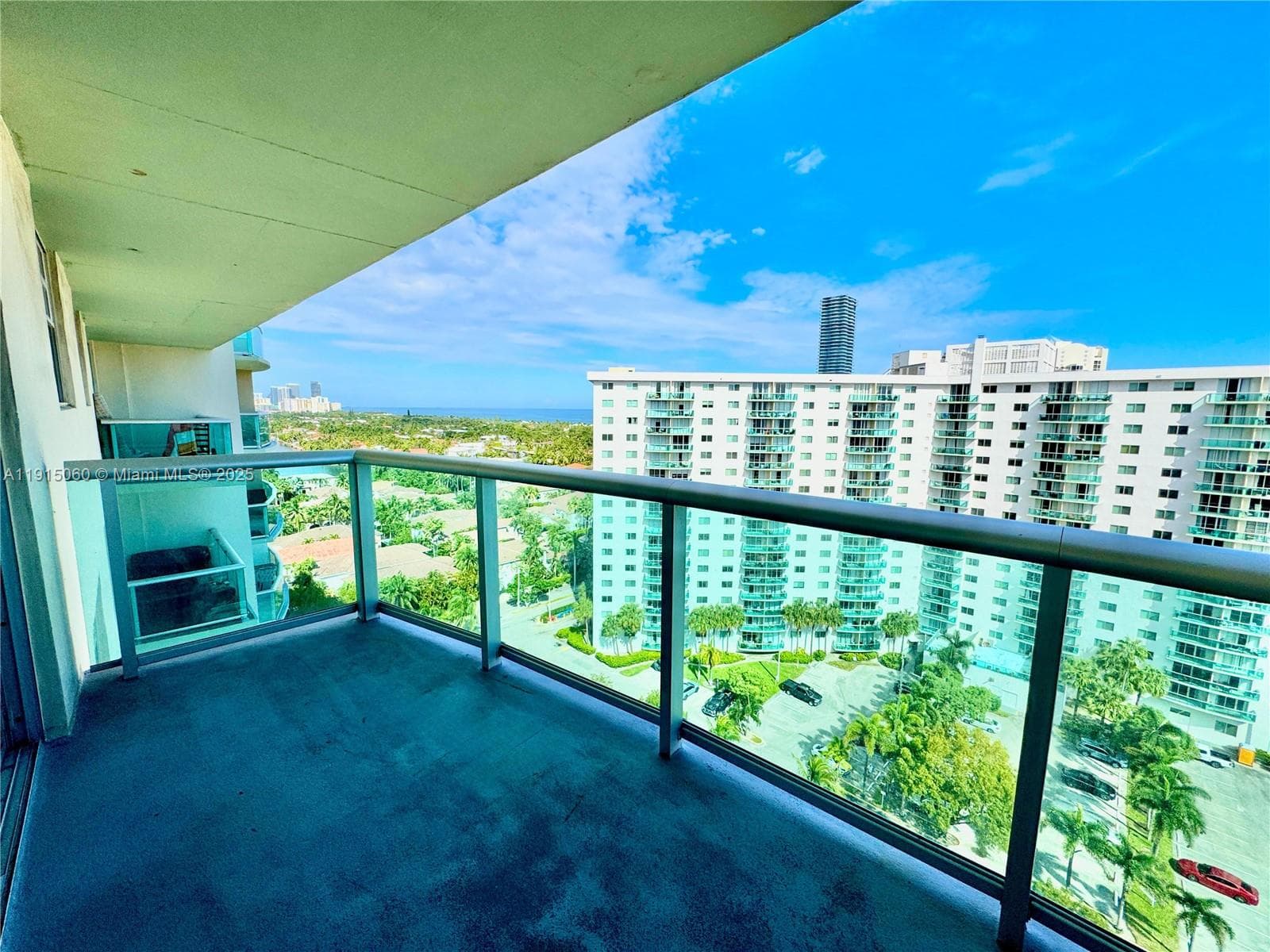 OCEANVIEW BUILDING A COND · #1610 in Sunny Isles Beach - Photo 2
