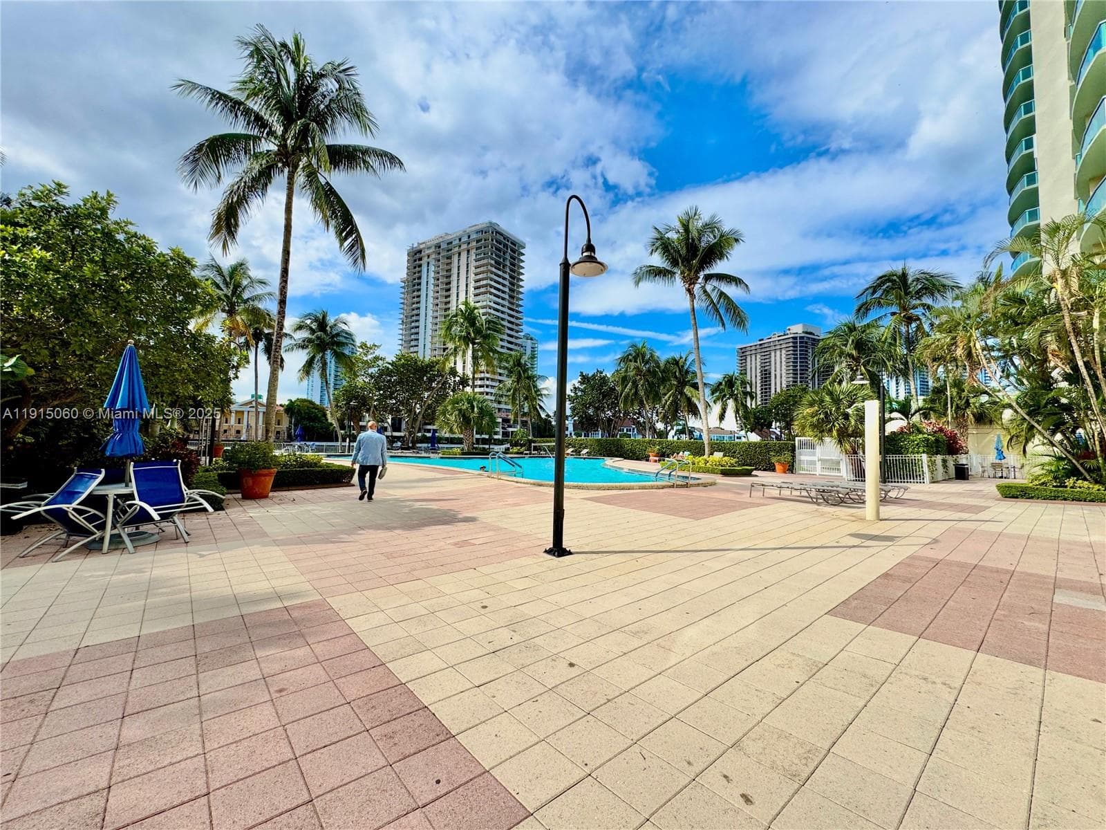OCEANVIEW BUILDING A COND · #1610 in Sunny Isles Beach - Photo 3