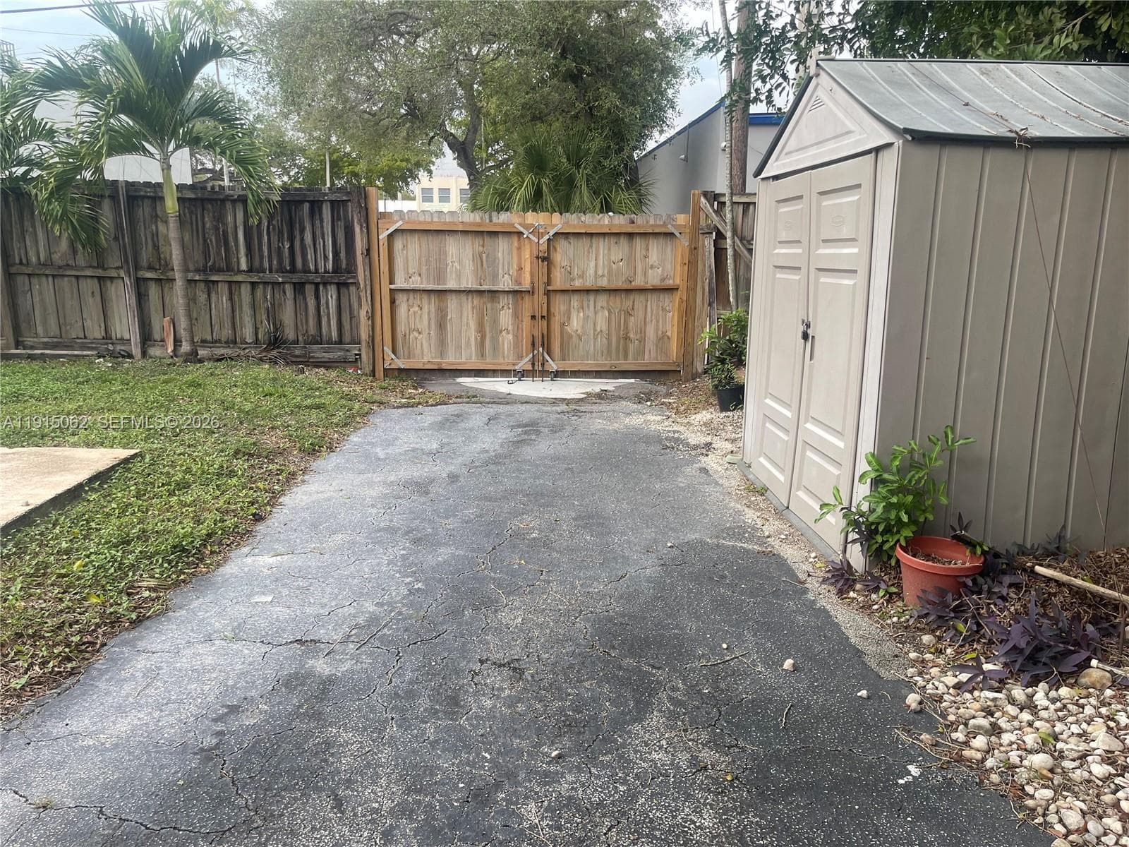 4315 Harrison St photo 7