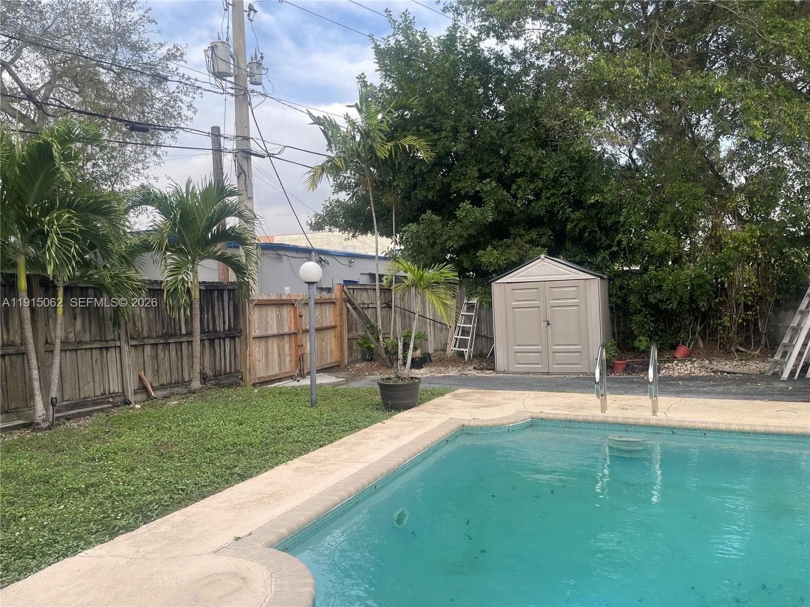 4315 Harrison St photo 5