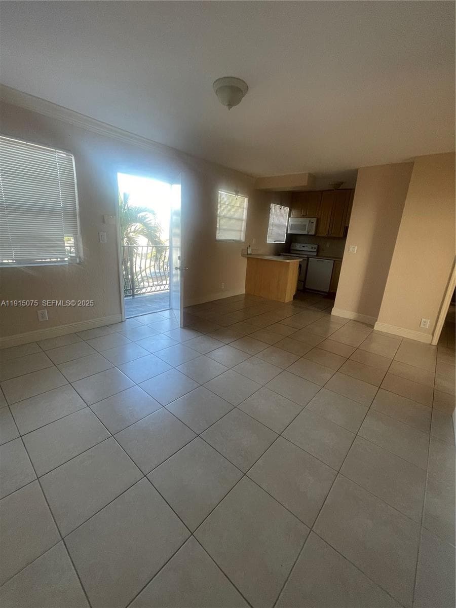 SEVILLA PALACE AT HALLAND · #309 in Hallandale Beach - Photo 5