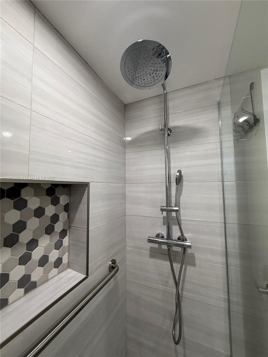 FIFTH HORIZONS CONDO · #144 in Miami - Photo 13