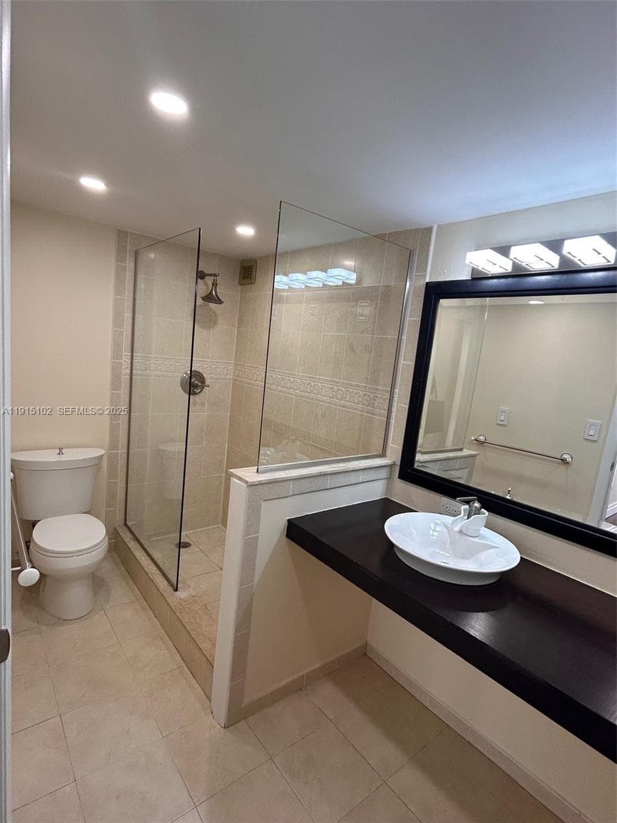PLAZA OF AMERICAS CONDO P · #211 in Sunny Isles Beach - Photo 34