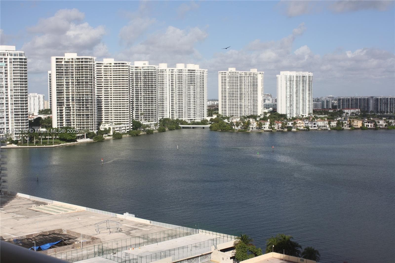 Winston Towers 100 · #1809 in Sunny Isles Beach - Photo 2