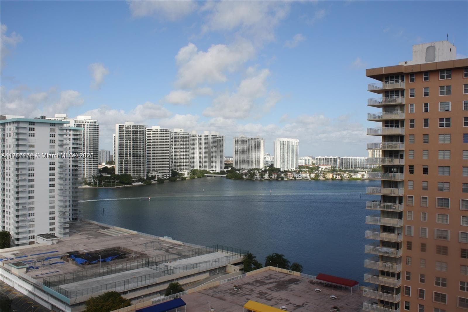 Winston Towers 100 · #1809 in Sunny Isles Beach - Photo 6