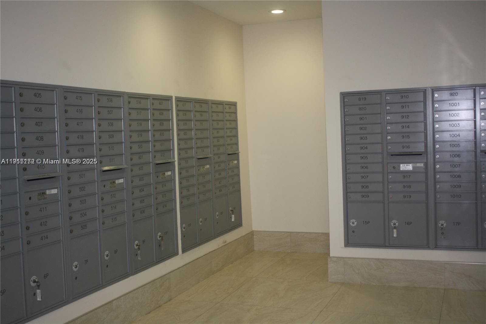 Winston Towers 100 · #1809 in Sunny Isles Beach - Photo 16
