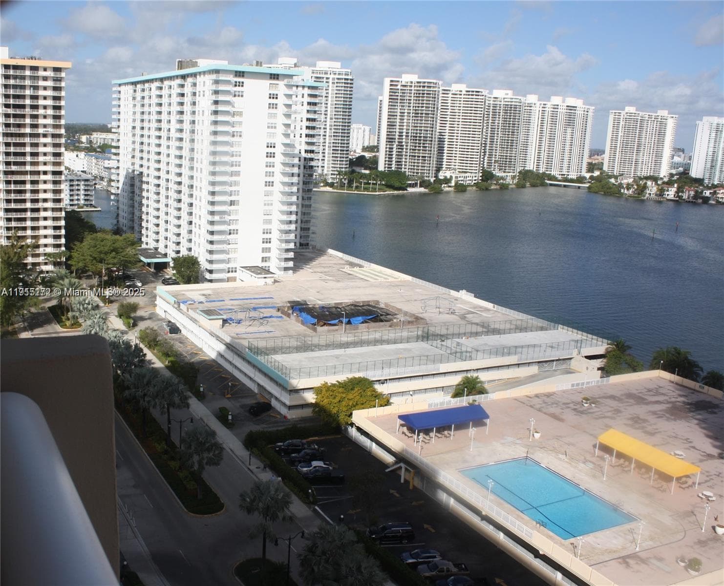Winston Towers 100 · #1809 in Sunny Isles Beach - Photo 5